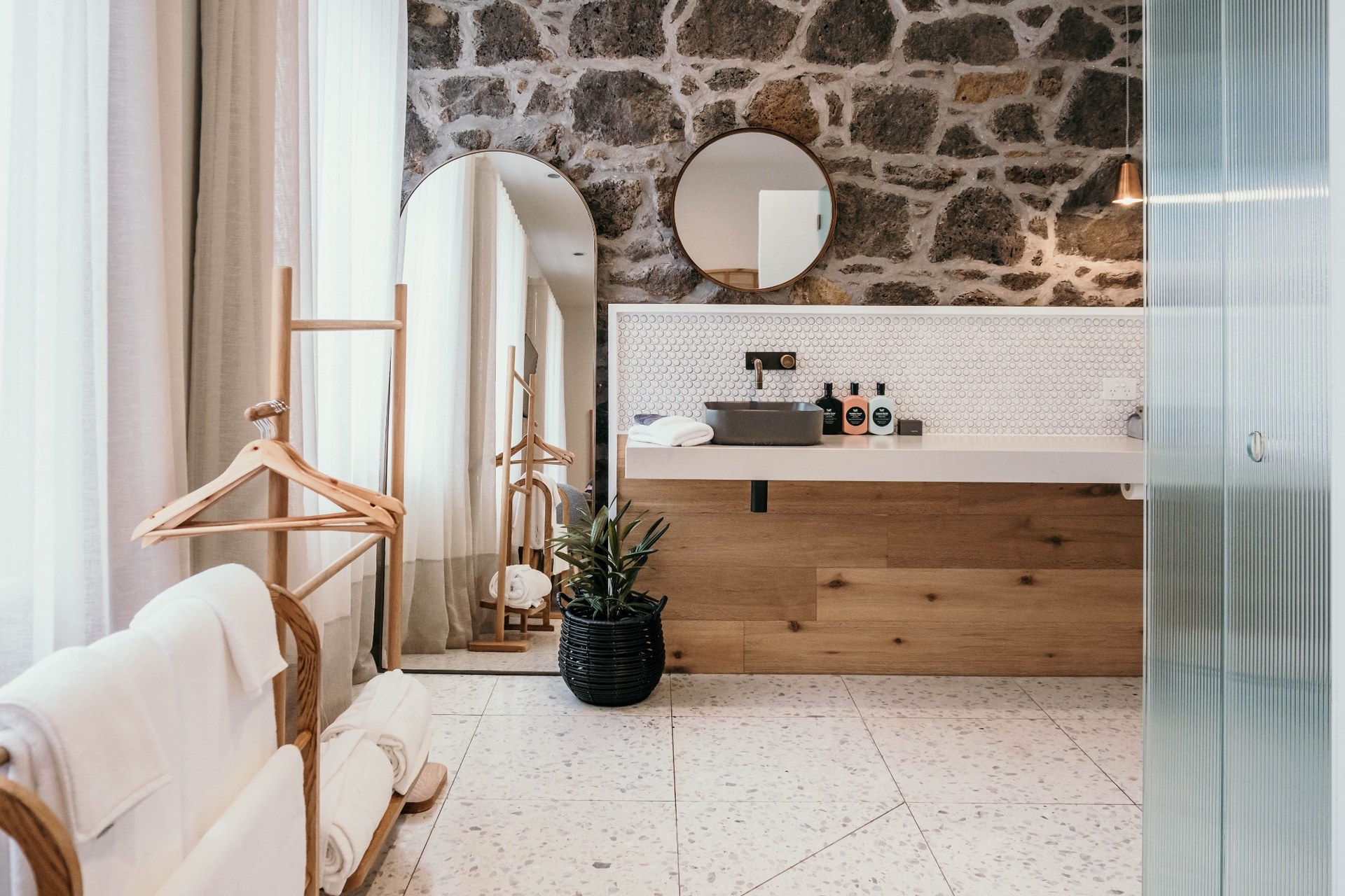 Courtyard Suite at Oak & Anchor Hotel, Port Fairy